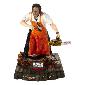 Texas Chainsaw Massacre - Leatherface Statue  by Spirit Halloween