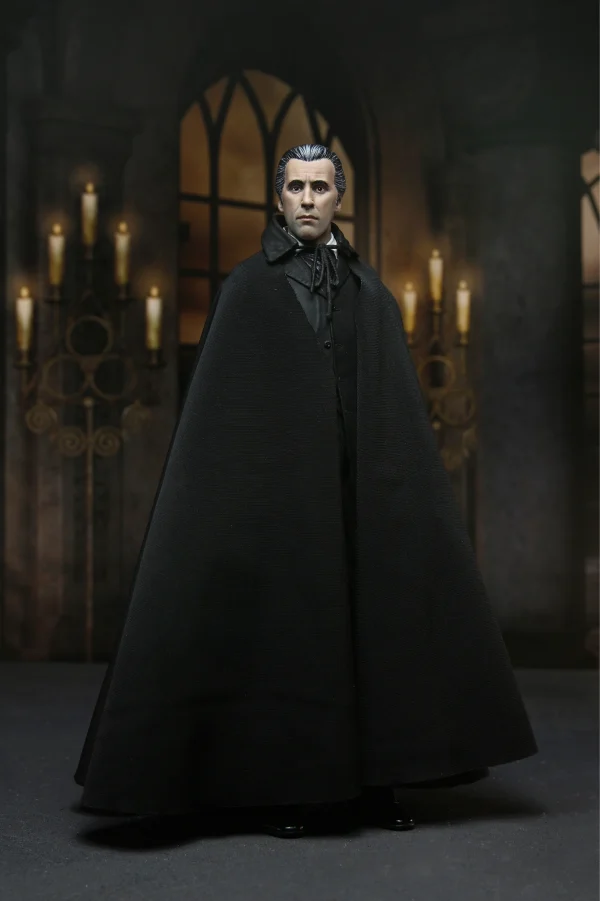 Hammer Horror - Ultimate Count Dracula 7" Action Figure from NECA - Image 4