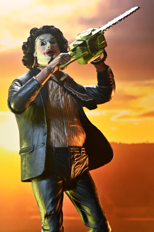 Texas Chainsaw Massacre - Leatherface Pretty Woman 7" Action Figure by NECA - Image 7