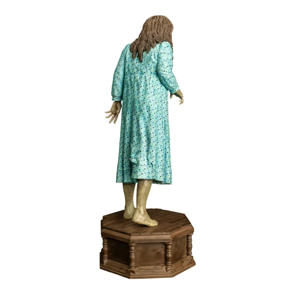 The Exorcist - 12" Regan Resin Statue by Trick or Treat Studios - Image 3
