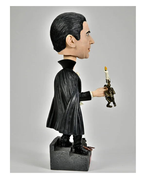 Universal Monsters - Dracula Bobblehead Head Knocker by NECA