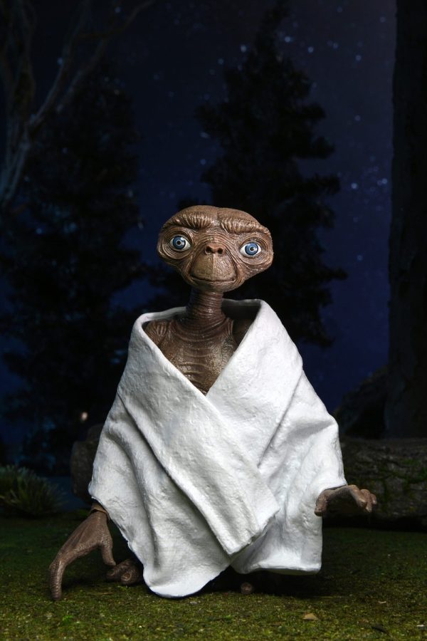 ET - 40th Anniversary Classic ET 7" Scale Action Figure by NECA