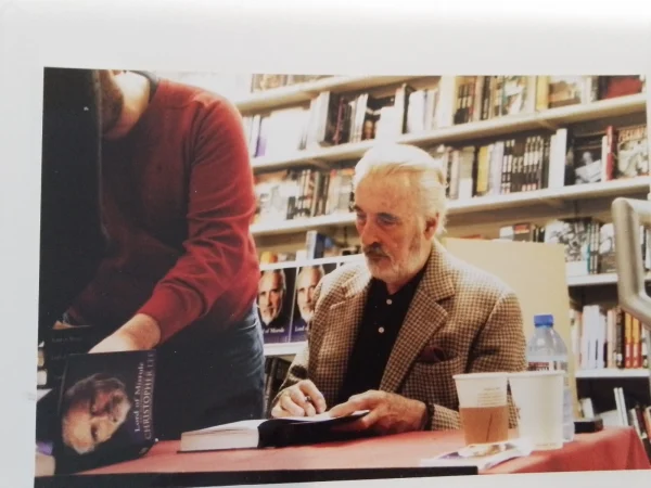 Christopher Lee - Original Autograph Signed on Lord of the Rings Topps Trading Card - Image 4