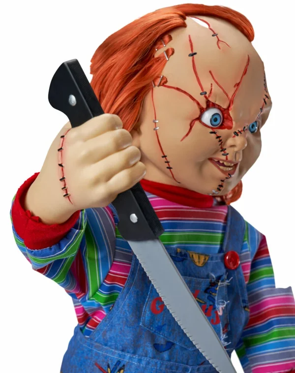 Chucky - 24" Roaming Chucky Talking Scale Doll by Spencer's Gifts
