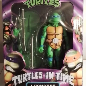 Teenage Mutant Ninja Turtles - Turtles in Leonardo 7" Scale Action Figure Starter Pack by NECA