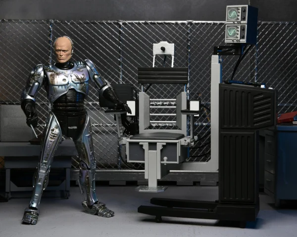 Robocop - Battle Damaged Robocop Ultimate 7" Scale Action Figure by NECA