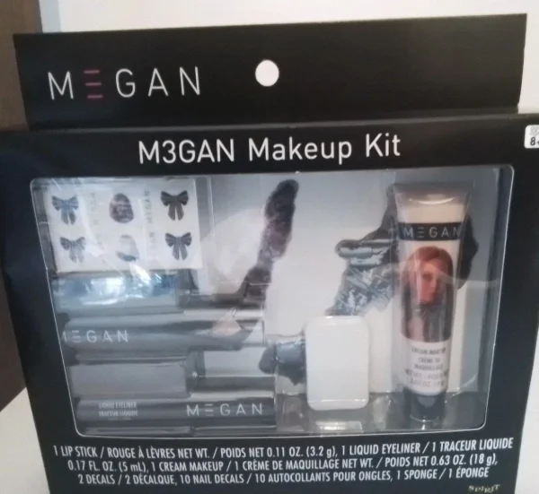 M3GAN Makeup Kit – Official Spirit Halloween Licensed Set at theMovieMerch.com